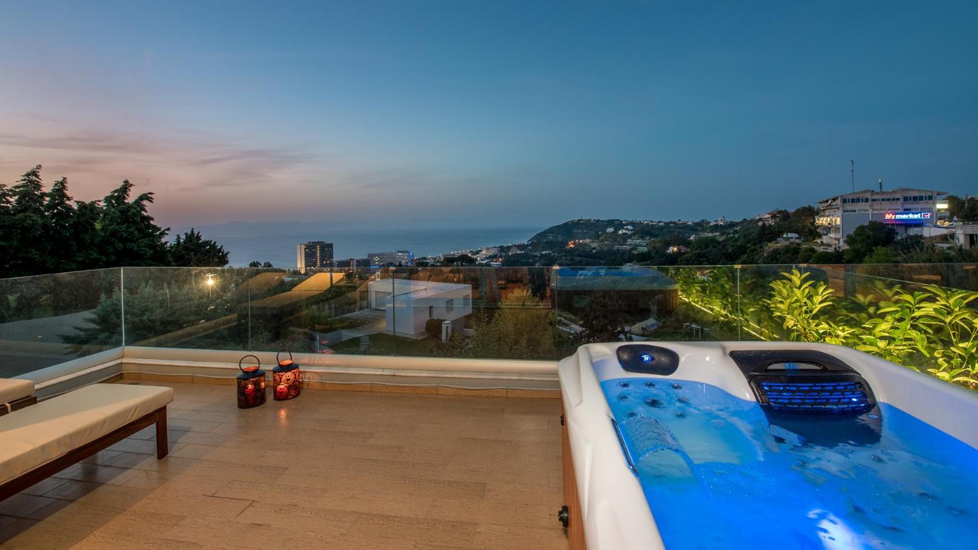 Flyviewflatsgold Privatehottub With Seaview Apartment Ixia  Exterior photo
